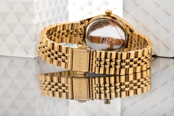 3925b0ce6eee0ec3ceb7be59e611bad1