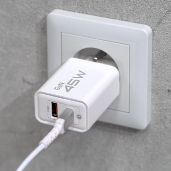 dc684dfbd5650301d9809a4b462e4f0a